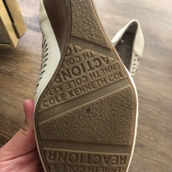 Kenneth Cole Wedge - Picture 4 of 5